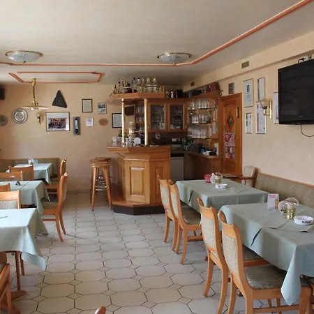 Гостевой дом Landgasthof Sauer